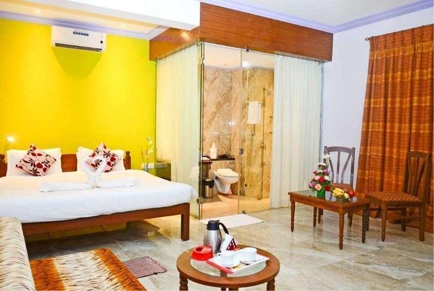 Deluxe & Family Room - photo 2