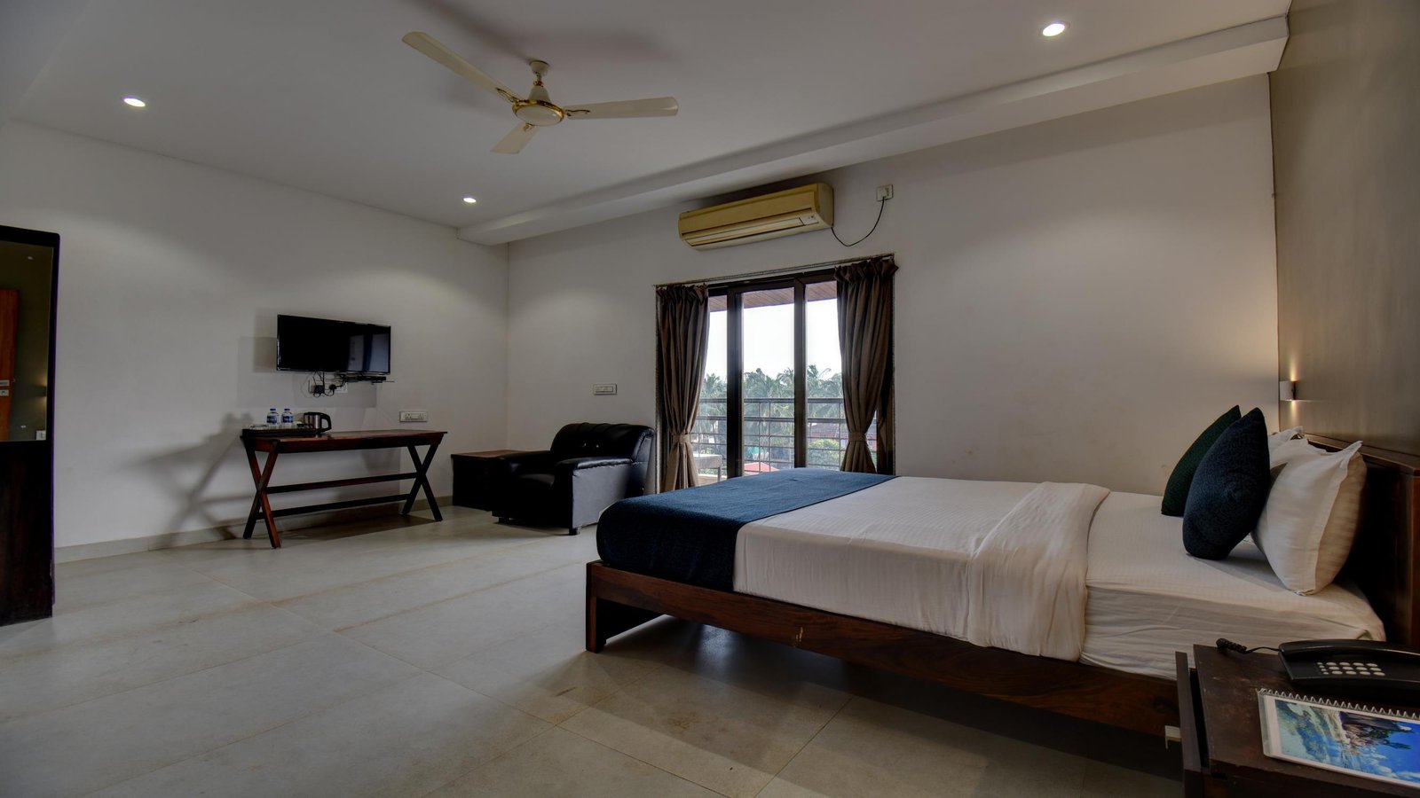 Spacious Suite Room - photo 2